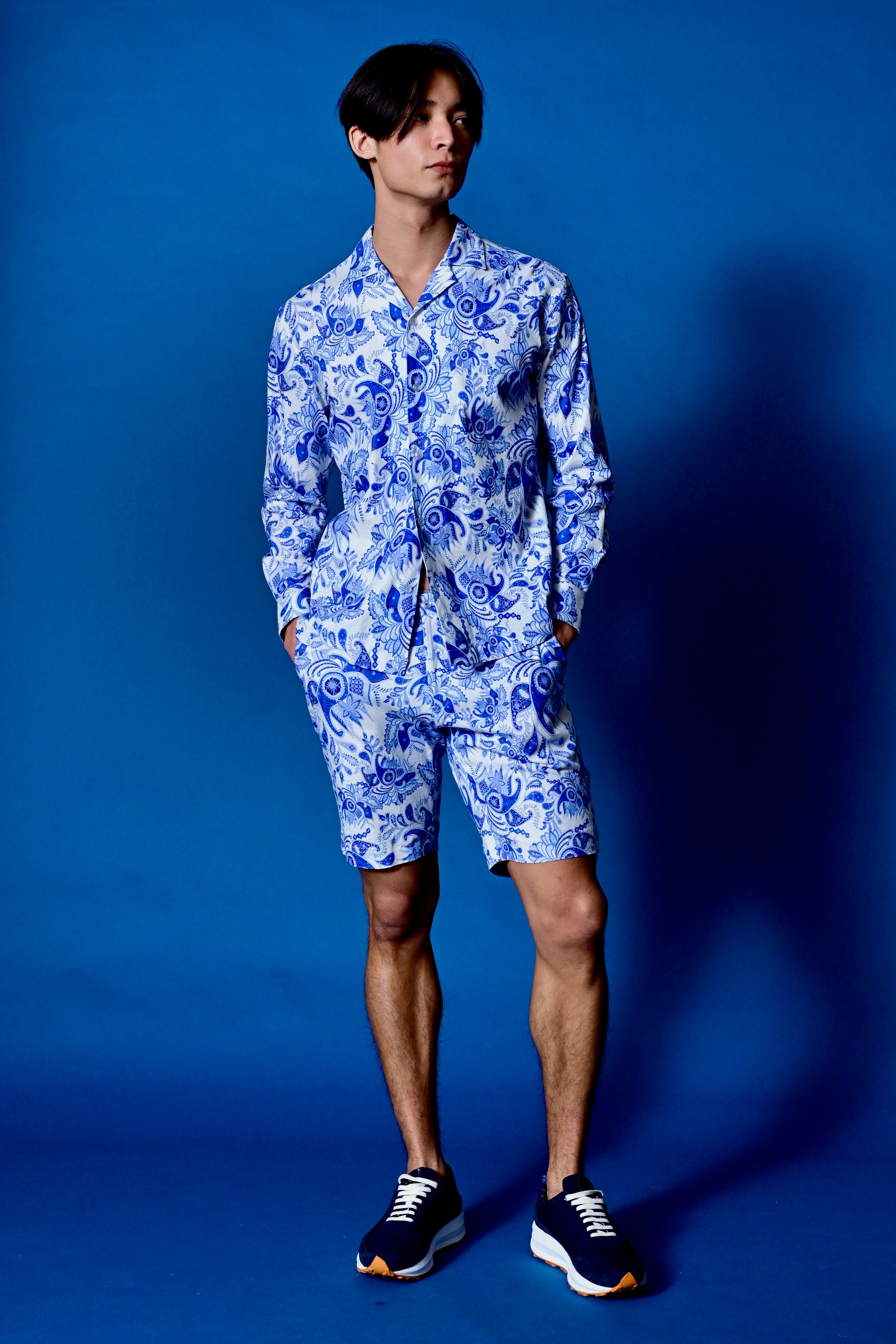 Felix Shorts - slim - Indigo White Paisley